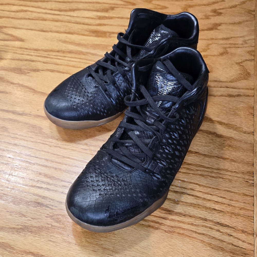 Nike Kobe 9 EXT QS Black Mid Snake Skin.